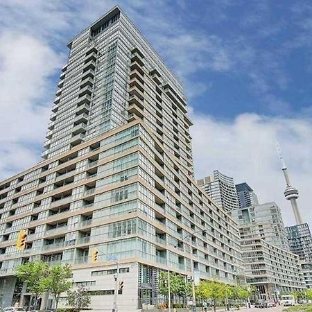 Three-Bedroom Condo With Free Parking Nearby Cn Tower With Lake View Toronto Exterior photo